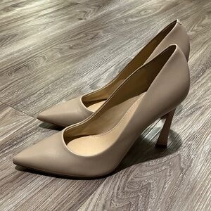 Elegant Beige Women's Pumps
